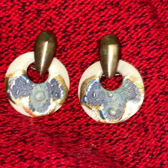 Artisan, Hand-Painted Vintage Ceramic & Metal Clip-On Earrings, Unmarked - Picture 1 of 1